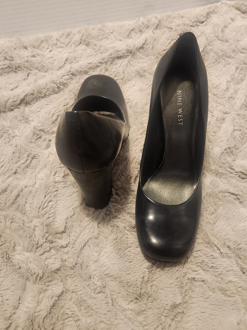 Nine West Burgundy Square-Toe Block Heel Pumps - Picture 4 of 8